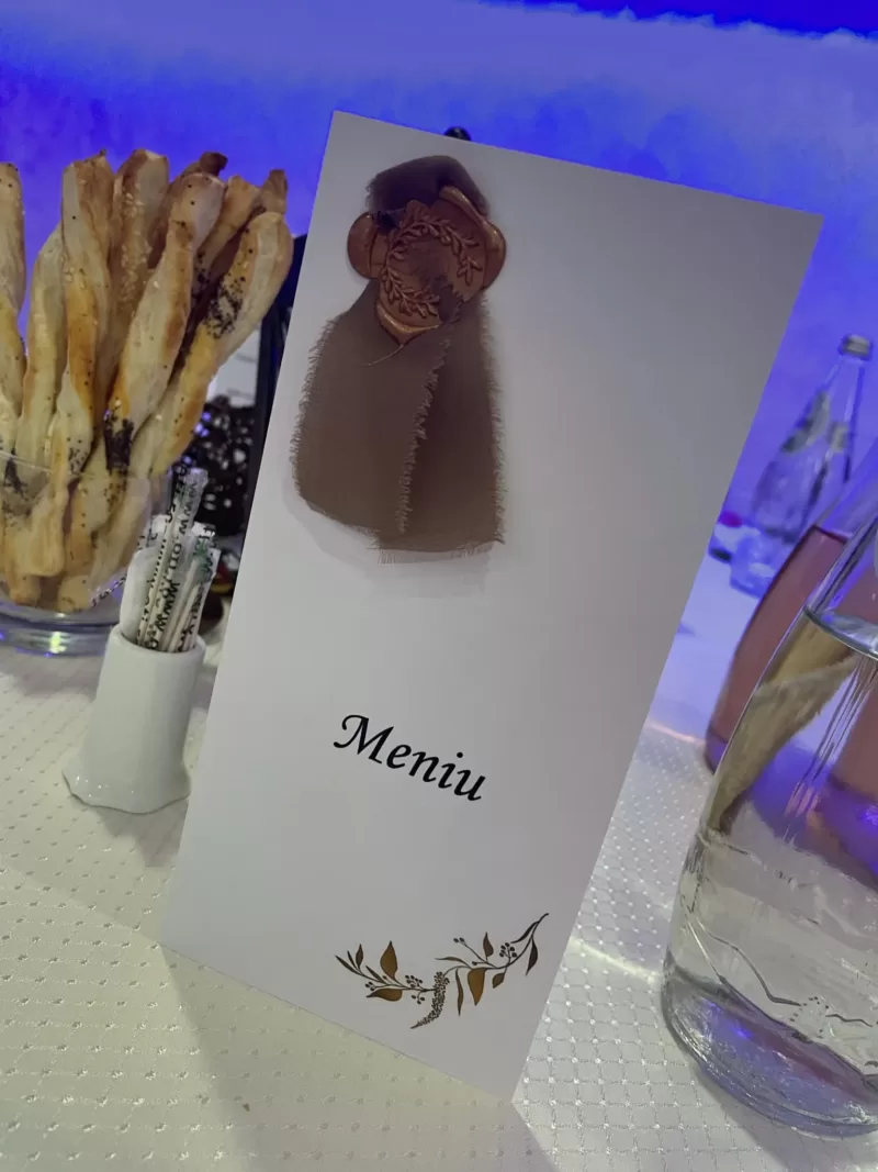 Meniu tip turn - Brown Seal